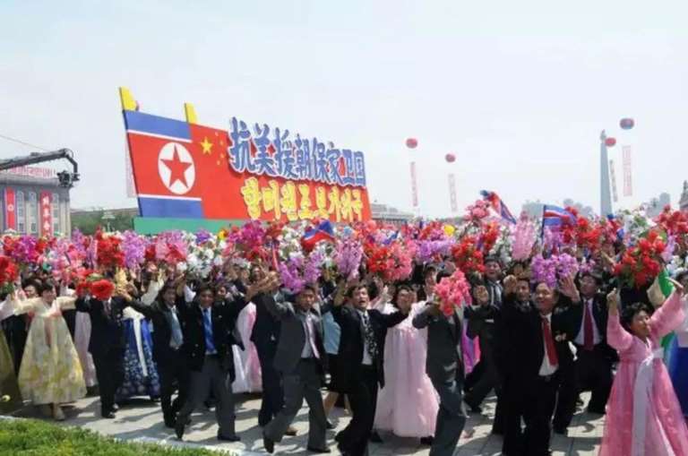 长津湖上映，朝鲜人怎么看抗美援朝？教科书里真的只字未提吗？