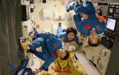 中国女宇航员刘洋太空授课,刘洋太空授课视频