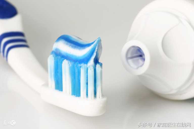 选牙膏的学问（挑选牙膏一般更看重哪些因素成分）