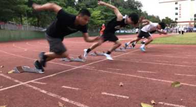 00米跑步技巧，赛前热身活动的重要性"