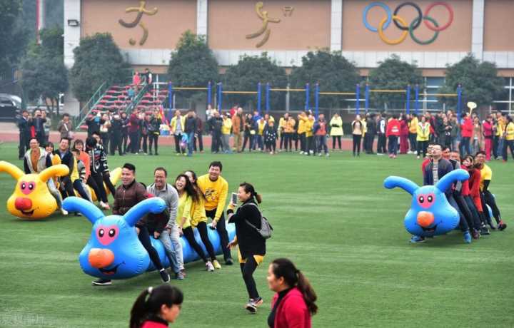 幼儿园亲子运动会踩气球游戏规则