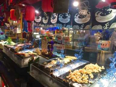 四海一家自助餐团购，武汉最大自助餐厅是哪家