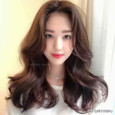韩式发型图片女（最美大波浪发型19款）(4)