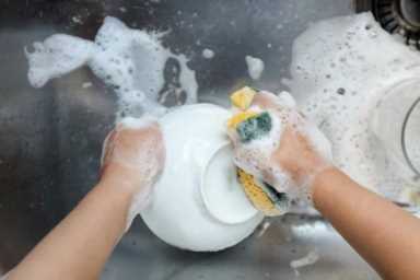 家用洗碗机工作原理是什么（洗碗机到底是鸡肋还是神器）(1)