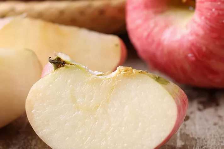 苹果的吃法怎么吃最有营养（苹果最好吃的5种做法）