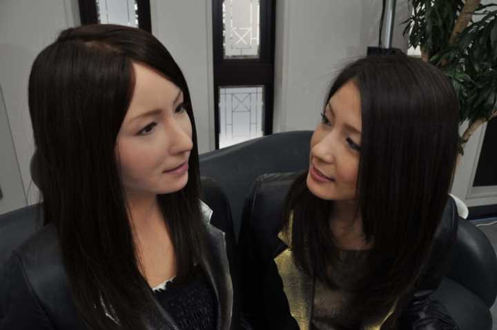 售价10万的日本“妻子”机器人，除了生子什么都能做？小心别被骗