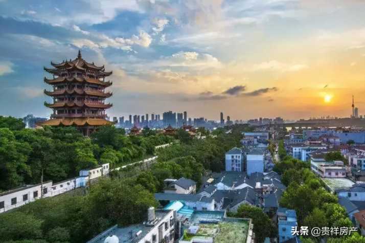 中国最热的十大城市，武汉上榜，第一有“火洲”之称