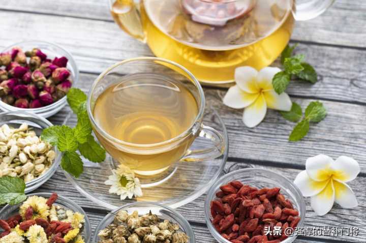 花茶为很多人所喜爱，泡玫瑰花茶的水温多高为宜？蚂蚁庄园答案