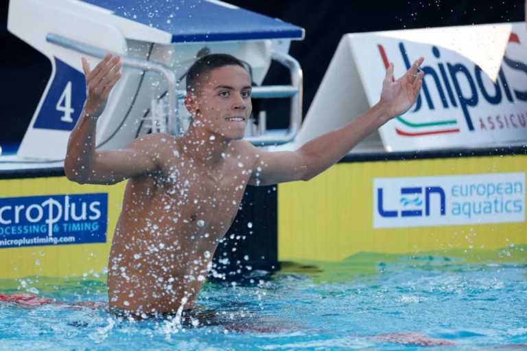 男子100米自由泳世界纪录是多少（17岁罗马尼亚少年游出46秒86）