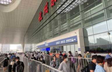 南京到杭州的高铁时刻表查询 ，杭州东站的东西入口的站台