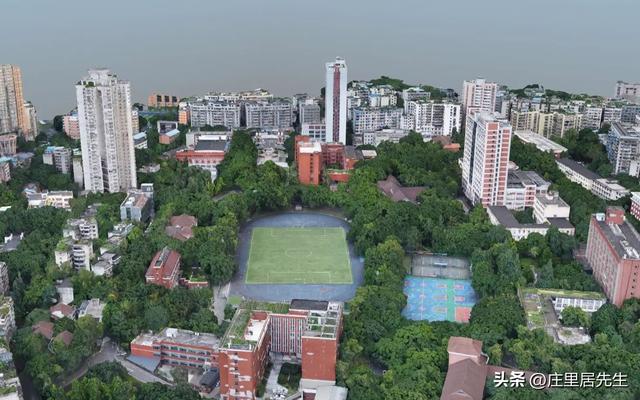 重庆的大学排名，关于选择和努力的故事