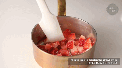 草莓冰激凌的做法家庭简单