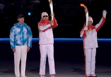 冬奥会点火仪式，北京冬奥会和残奥会的火炬