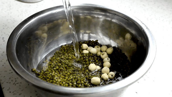 绿豆汤清热解毒的做法窍门，绿豆汤怎么煮最绿