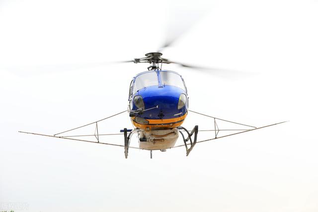小型私人飞机，中国一架直升飞机多少钱