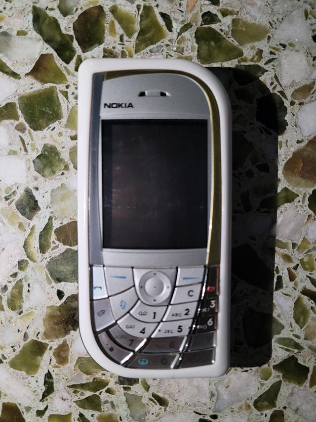 n97诺基亚，04年的诺基亚手机能拍照吗