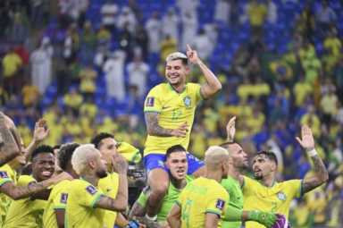 巴西足球明星，巴西球队的历史和优势