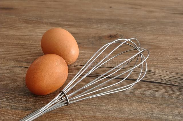 蛋清打不发怎么补救，蛋白糖的用量是白糖多少倍