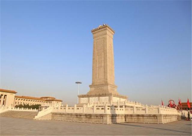 300吨人民英雄纪念碑，从青岛“走”到北京后，却只剩下60吨