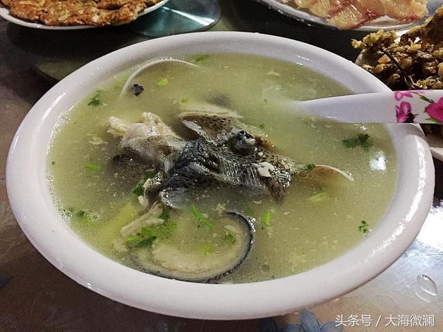 北京行，终于吃到了心心念念的怀柔虹鳟鱼，原来和三文鱼真不一样