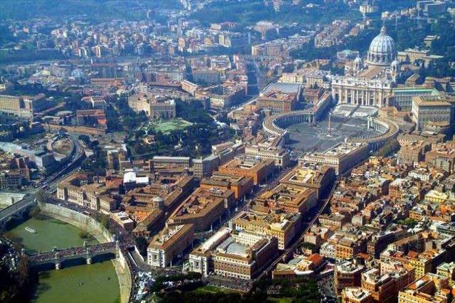 梵蒂冈人口及国土面积，梵蒂冈被称为国中之国