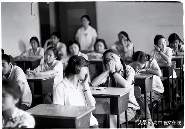 中国恢复高考是哪一年哪一月，七七年恢复高考的考试安排