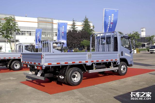 首发，起步价8万元的轻卡实力派，福田领航M5轻卡新车下线