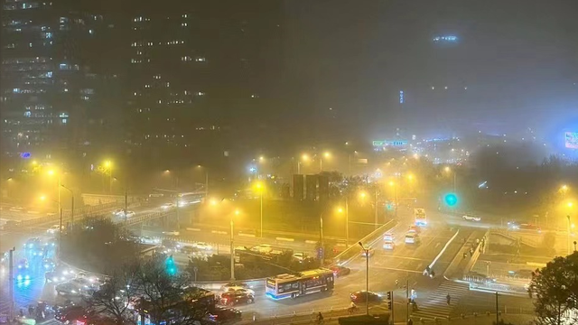 北京再遇沙尘暴袭击