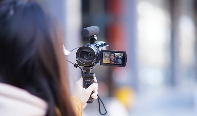 拍摄产品视频的五镜头拍摄法则（挂广告布快技巧视频）